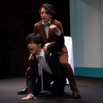 黒羽麻璃央ら出演舞台『結婚しないの！？小山内三兄弟』公開ゲネレポート