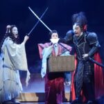 劇団☆新感線45周年『爆烈忠臣蔵』が新橋演舞場でついに開幕！ 古田新太、小池栄子らコメント＆舞台写真到着