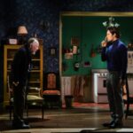 橋爪功主演、フロリアン・ゼレールの傑作『飛び立つ前に』日本初演が開幕！“家族”の愛と記憶を巡る物語